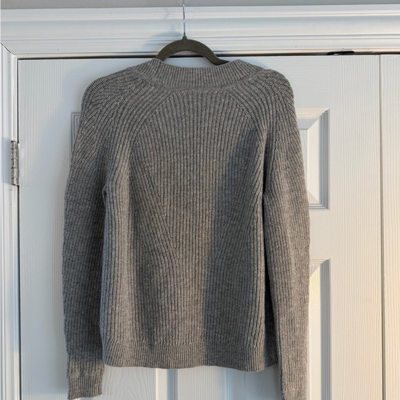 Vince Gray Ribbed Cashmere Blend Knit Sweater - Picture 2 of 3